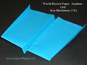 Ken Blackburns Weltrekord Paper Airplane